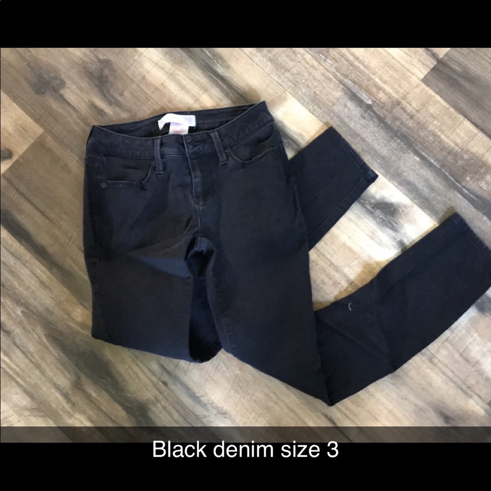 No bound black denim jeans